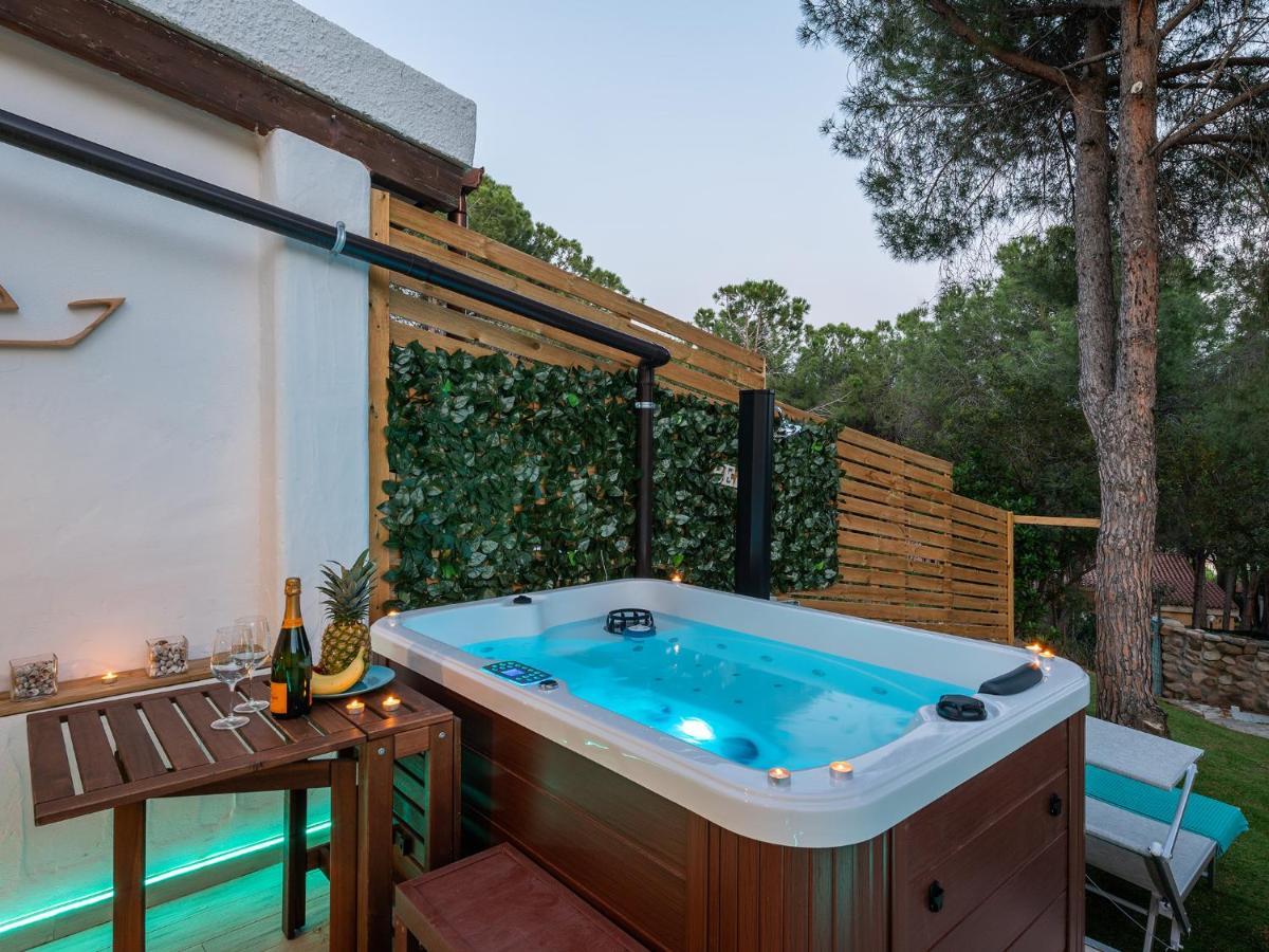 Sardinia Spa Apartment Джеремеас Экстерьер фото